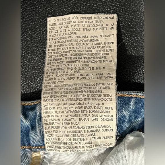 Zara relaxed fir jeans size4 Us in blue color - Picture 9 of 14